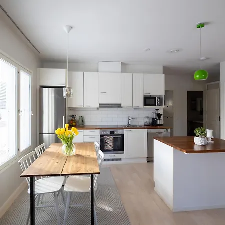 Cozy, Spacious Near Nature With A Sauna דירה רובניימי
