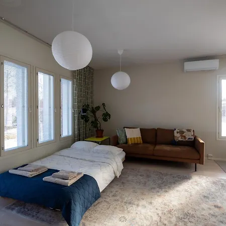 Cozy, Spacious Near Nature With A Sauna דירה