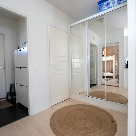 דירה Cozy, Spacious Near Nature With A Sauna רובניימי