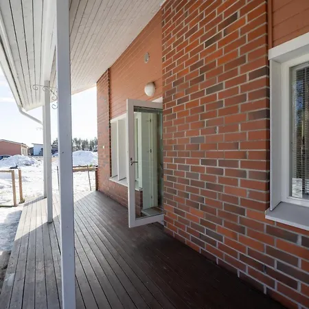 Cozy, Spacious Near Nature With A Sauna דירה